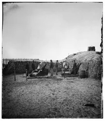 Federal 10-inch mortar battery on Morris Island, SC, 1865